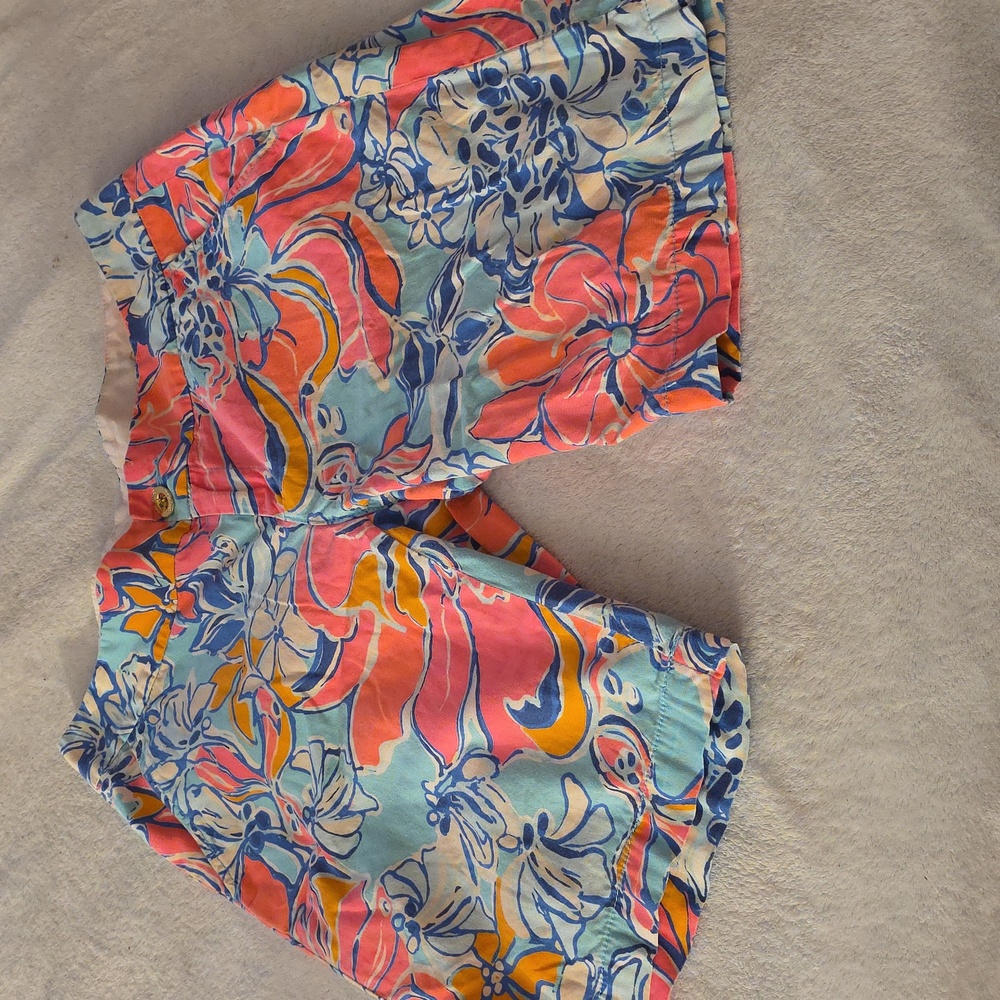 Lilly Pulitzer The Chipper Floral Shorts Size 6